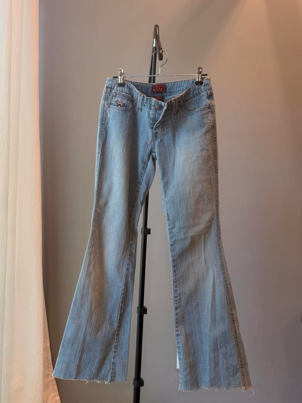 Light Wash Women's Flared Jeans - Blue